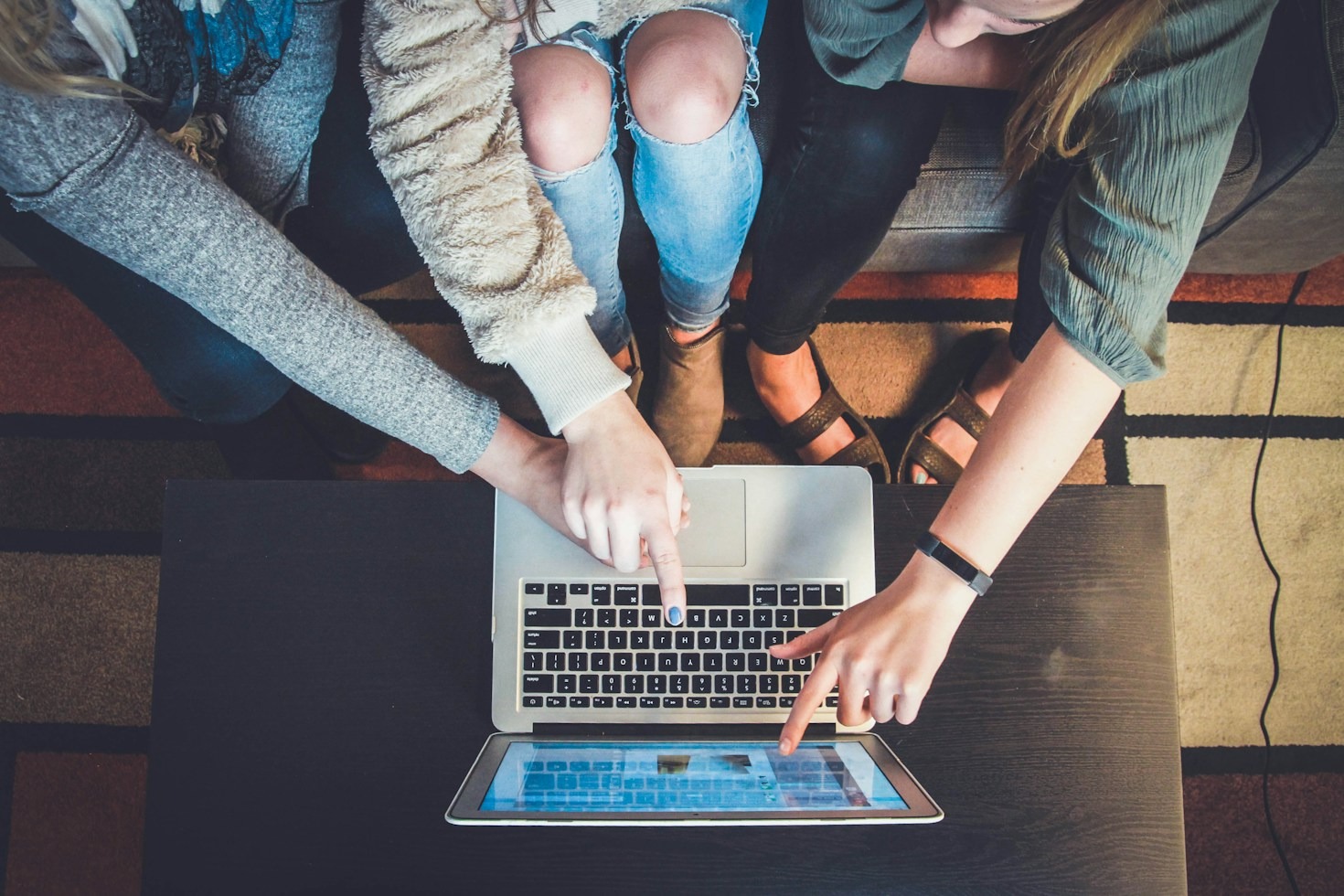 Understanding Smart Contracts and the Future of Online Communities